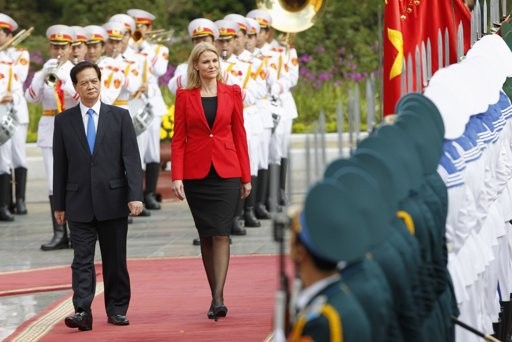 Danish Prime Minister begins official visit to Vietnam - ảnh 1